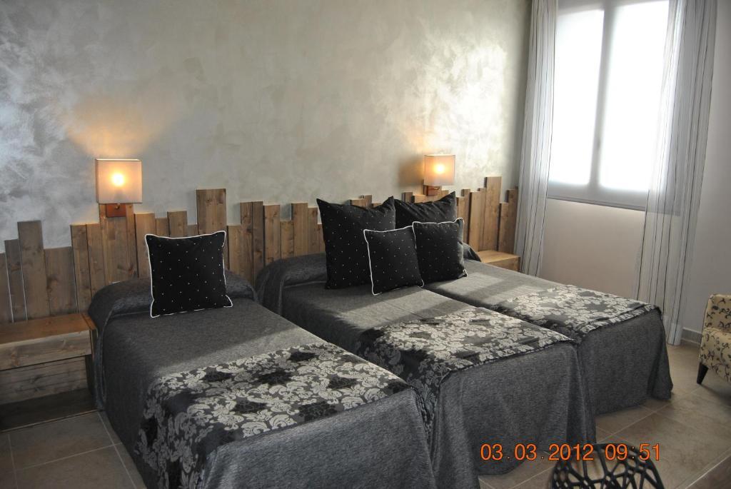 Santa Barbara Hotel Sant Corneli Стая снимка