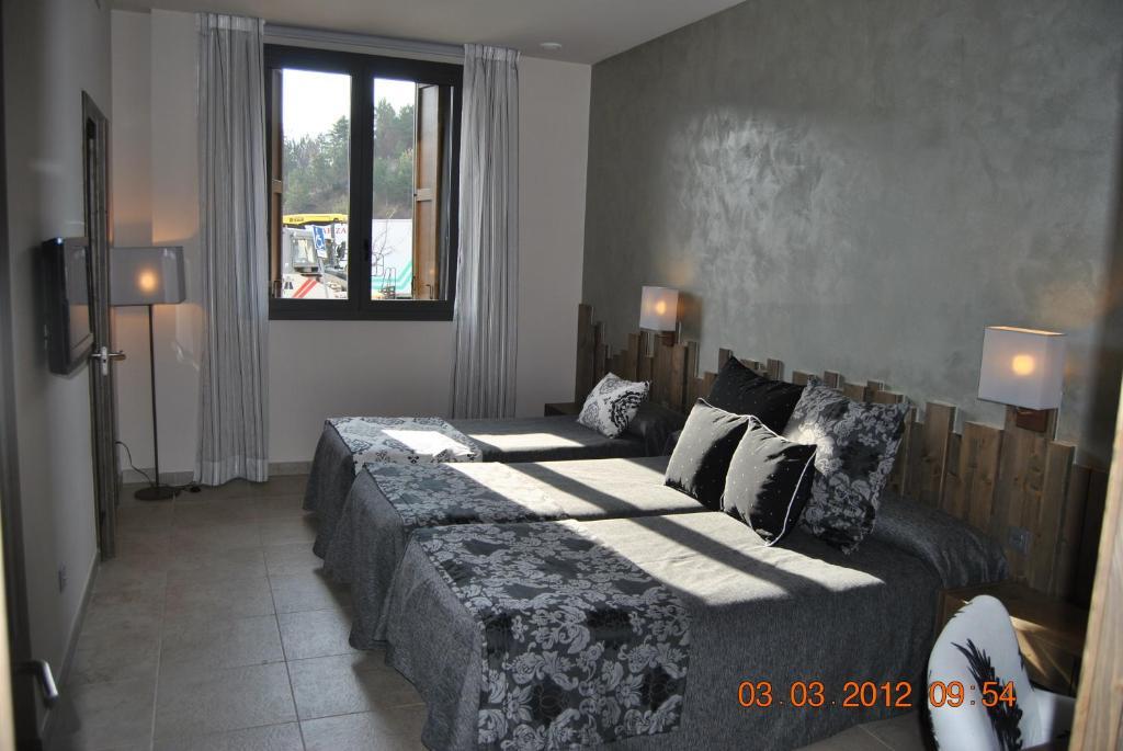 Santa Barbara Hotel Sant Corneli Стая снимка